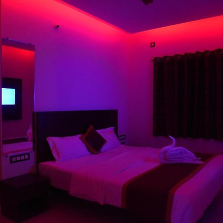 Hotel Grand Kubera Чикмагалур Экстерьер фото